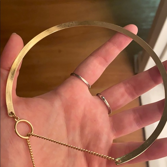 Gold statement necklace - Picture 3 of 4